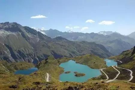 暑假一起去旅行 10条中国最佳自驾游线路