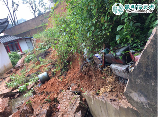 强降雨致筇竹寺后墙倒塌三处 五华区积极行动力保五百罗汉 强降雨致筇竹寺后墙倒塌三处 五华区积极行动力保五百罗汉