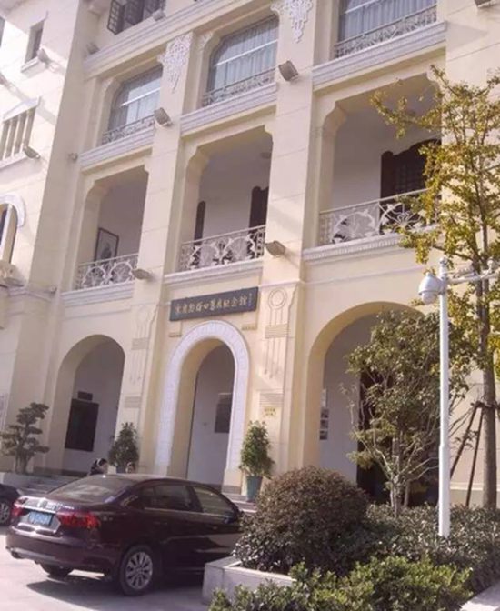 木卫四专栏：一个异乡人打车过江记