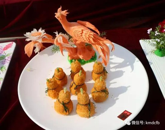 2017铜都开花洋芋节开幕 一个洋芋拍出5000元 2017铜都开花洋芋节开幕 一个洋芋拍出5000元