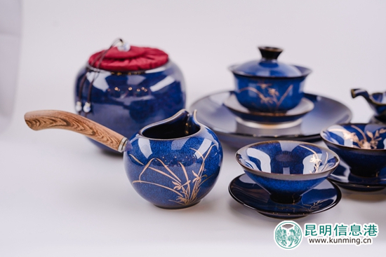 专属定制高端礼品,奢想珍藏 专属定制高端礼品,奢想珍藏