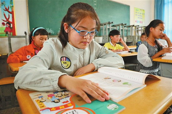 全省新华书店确保新教材“课前到书 人手一册” 