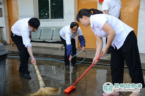 昆明公交三公司成立志愿服务队 打造文明公交新形象
