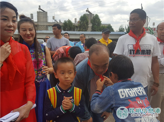 盘龙德馨实验学校组建生态猪肉养殖基地 为公益造血 盘龙德馨实验学校组建生态猪肉养殖基地 为公益造血