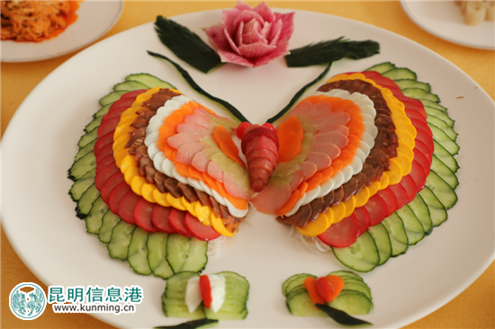 形似蝴蝶的滇味凉拼