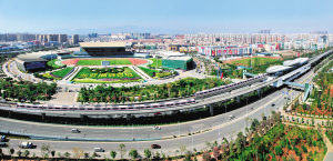 昆明地铁网络逐渐完善，极大地方便了市民的生活。