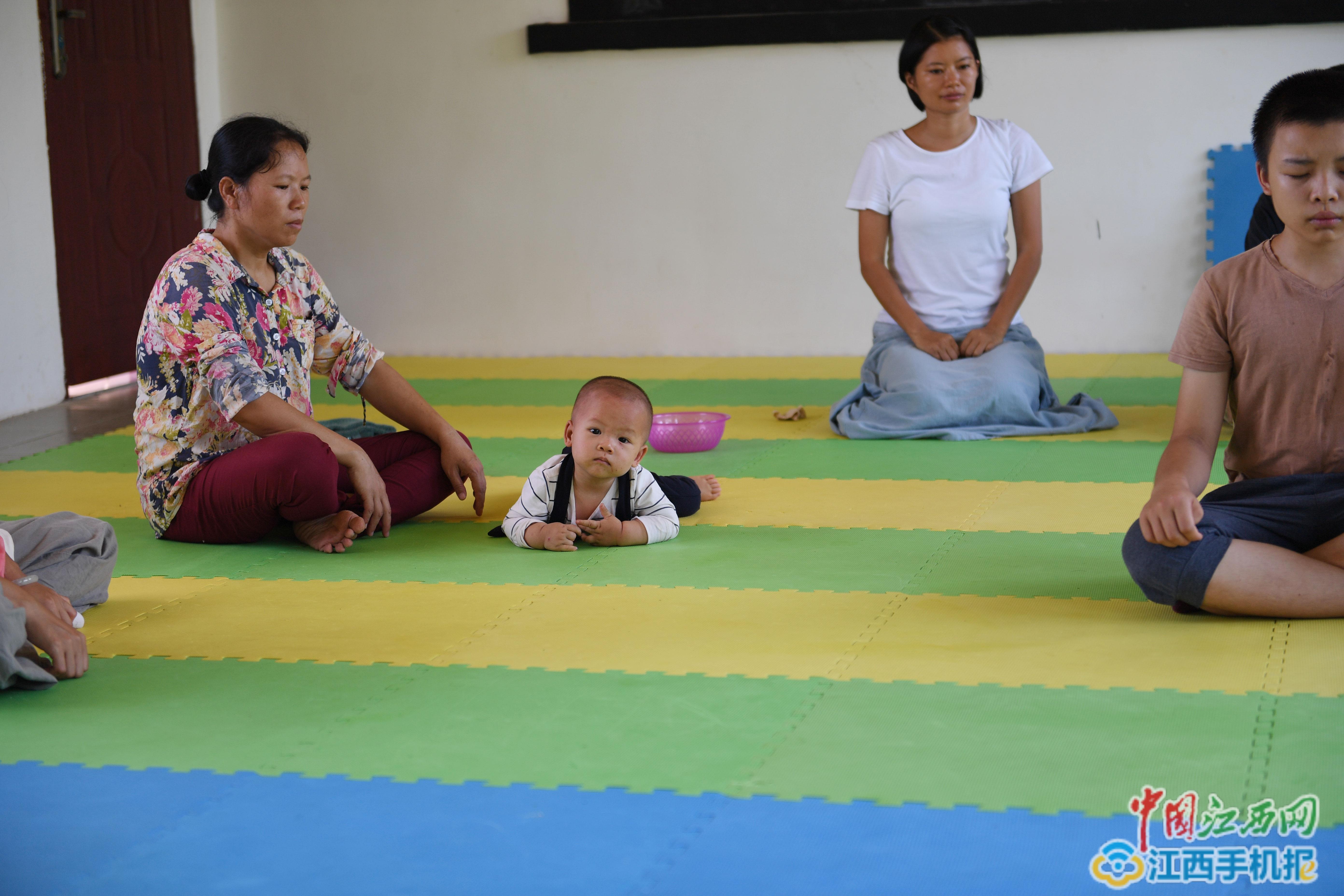 道阻且长心向晨光！赣州一老教师扎根深山潜心国学