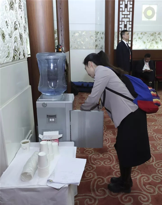 十九大会风简朴 房间不用一次性用品会务用车数量大幅压缩