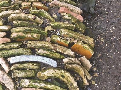 南京普德寺遗址出土“金光大道” 琉璃瓦铺就 南京普德寺遗址出土“金光大道” 琉璃瓦铺就