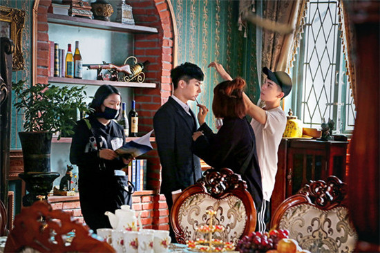 《请赐我一双翅膀》开机 炎亚纶首演民国剧