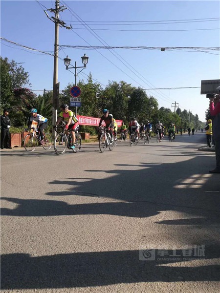 2017七彩云南格兰芬多自行车节开幕