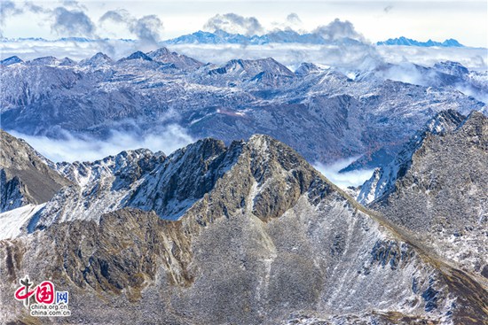 探访海拔4860米的天堂秘境“达古冰川”