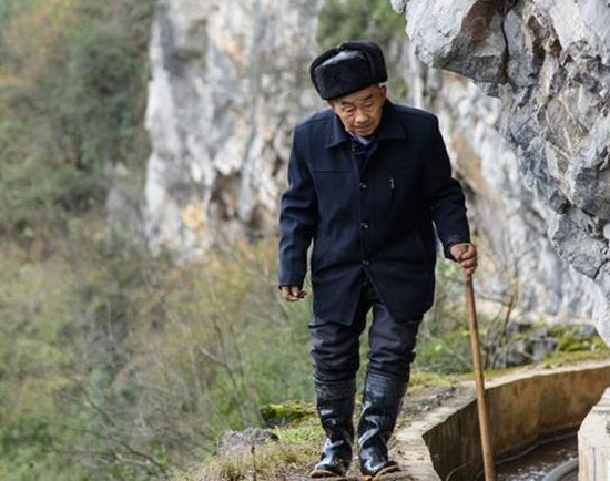 黄大发：一生只为一清渠 渠成再开致富路