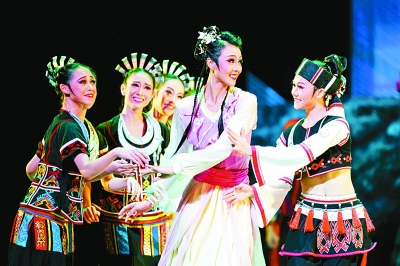 纺织的女神黎锦的魂——大型民族舞剧《黄道婆》观后 纺织的女神黎锦的魂——大型民族舞剧《黄道婆》观后