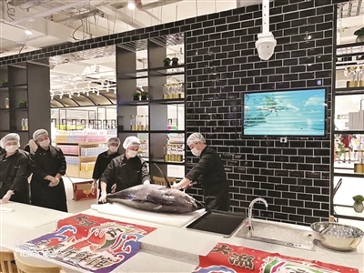 【领航新征程】让梦想成了现实,这条街成年轻人眼中的“造梦街” 【领航新征程】让梦想成了现实,这条街成年轻人眼中的“造梦街”