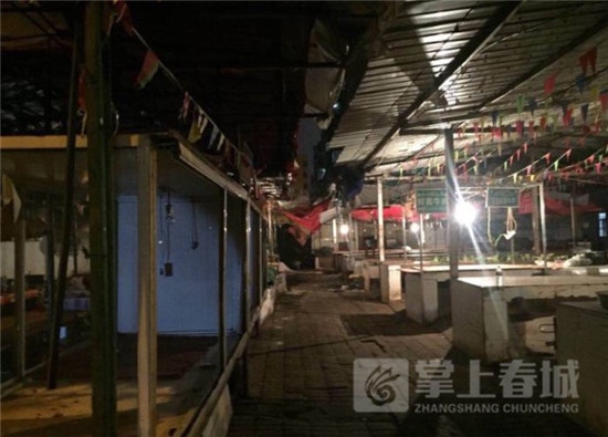 整治长期露天占道经营 盘龙区依法关停金庭农贸市场 整治长期露天占道经营 盘龙区依法关停金庭农贸市场