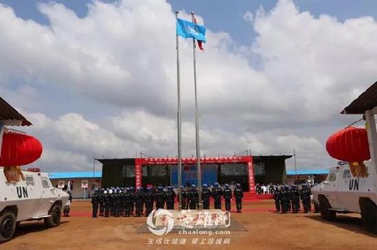 中国第五支驻利比里亚维和警察防暴队授勋仪式 中国第五支驻利比里亚维和警察防暴队授勋仪式