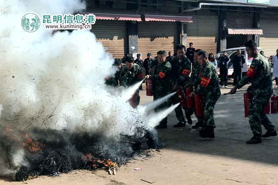 王旗营蔬菜批发市场开展消防知识培训及演练