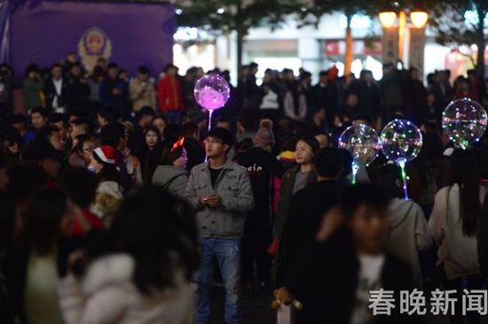 再无飞雪！昆明连续两年文明过“平安夜”