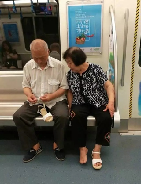 2017年最温暖的朋友圈：这一年，有你真好！