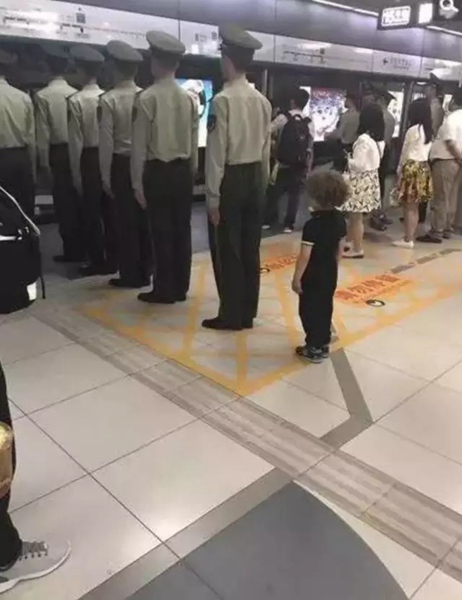 2017年最温暖的朋友圈：这一年，有你真好！