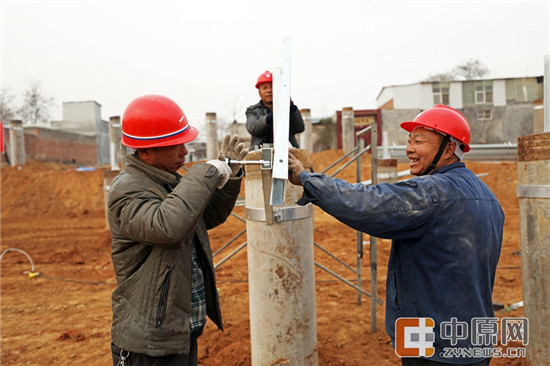 朴实的村民，提起这些项目，笑开了花