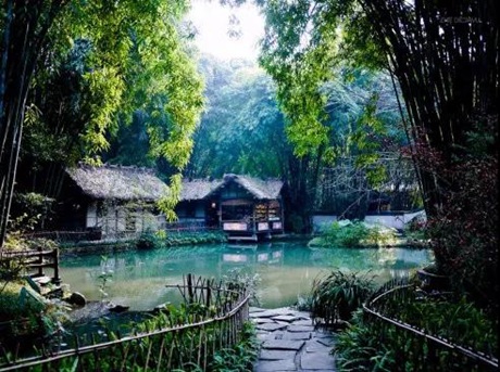 一间草屋就是'诗圣'杜甫的小天地