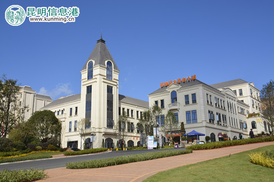 滇池活力养老小镇。丁德宇/摄