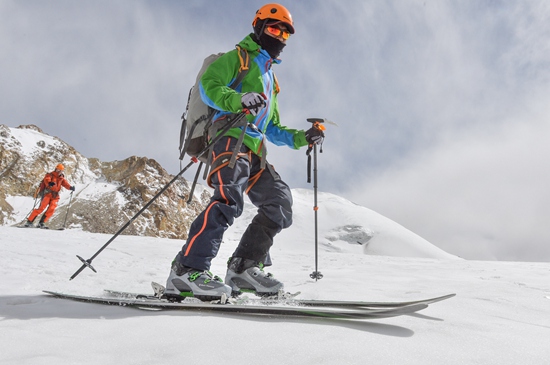 高山滑雪 与冰雪亲密接触
