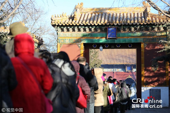 各地民众喝腊八粥 欢庆腊八节(组图)