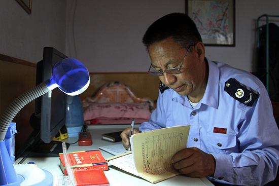 【中国梦•践行者】一个人的坚守:马忠斌的35年税务人生 【中国梦•践行者】一个人的坚守:马忠斌的35年税务人生