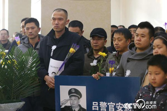 【中国梦实践者】众人不忘吕建江:用榜样之光照亮为民初心 【中国梦实践者】众人不忘吕建江:用榜样之光照亮为民初心