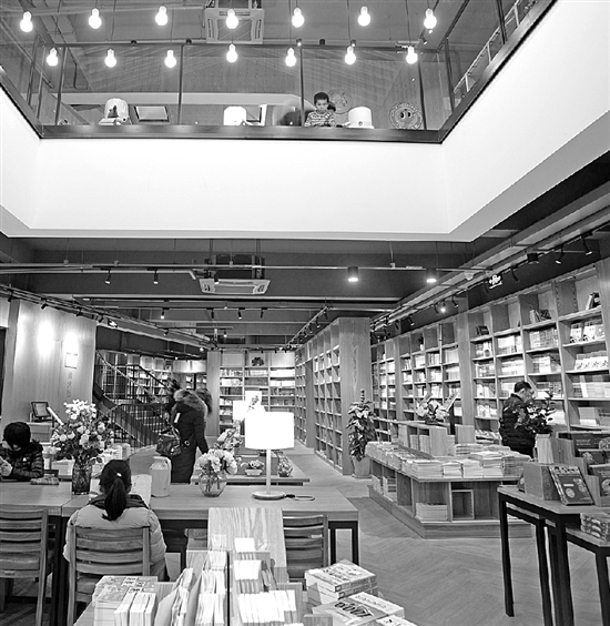 “零点书房”有冒热气的书与茶在寒夜里守候你 “零点书房”有冒热气的书与茶在寒夜里守候你