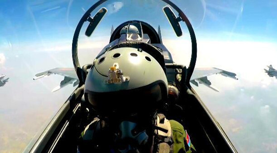 新一代隐身战斗机歼-20列装空军作战部队