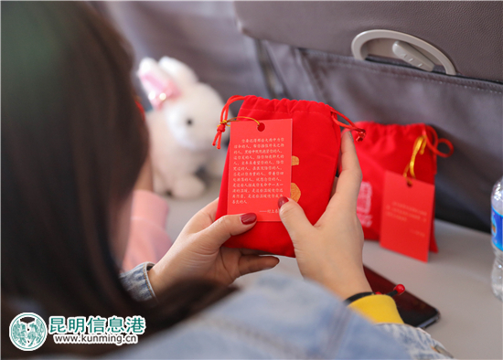 祥鹏航空万米高空发福袋 辞旧迎新送祝福 祥鹏航空万米高空发福袋 辞旧迎新送祝福