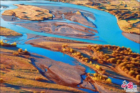 甘孜雅砻江畔 感受湿地的壮阔之美 甘孜雅砻江畔 感受湿地的壮阔之美