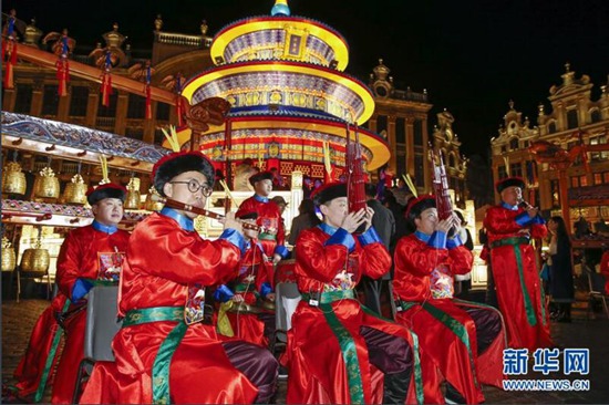 中国元宵花灯点亮“欧洲心脏”