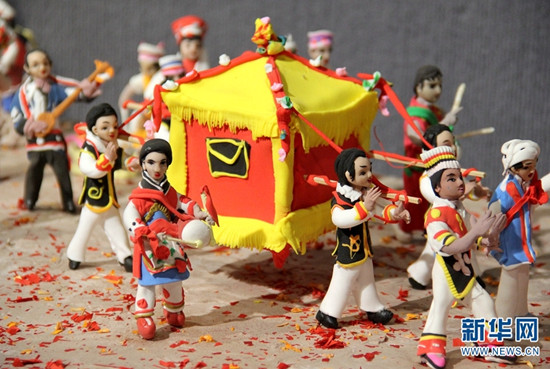 大型面塑作品现身昆明 生动展现云南少数民族节庆活动