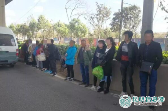 春运尾声 昆明交警一周内查获14起车辆超员