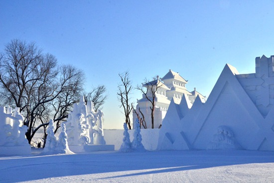 习近平关心过问的10件'小事'之三:“白雪换白银换来了吗?” 习近平关心过问的10件'小事'之三:“白雪换白银换来了吗?”