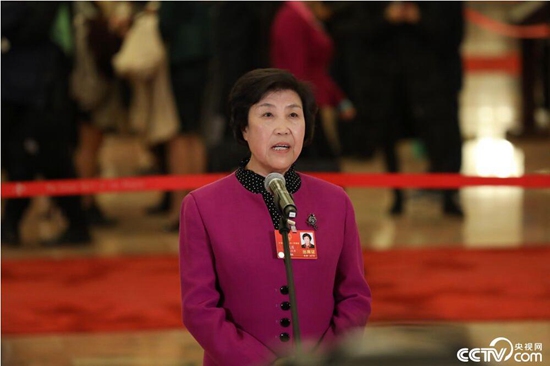 【2018两会】看,两会首次“代表通道”走出新时代气质 【2018两会】看,两会首次“代表通道”走出新时代气质