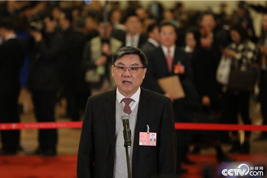 【2018两会】看,两会首次“代表通道”走出新时代气质 【2018两会】看,两会首次“代表通道”走出新时代气质