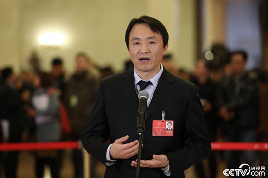 【2018两会】看,两会首次“代表通道”走出新时代气质 【2018两会】看,两会首次“代表通道”走出新时代气质