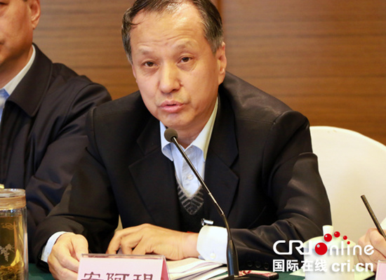 全国政协委员安阿玥:建议将农村养老问题的好坏纳入村镇干部的考核 全国政协委员安阿玥:建议将农村养老问题的好坏纳入村镇干部的考核