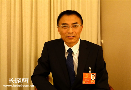 全国人大代表祁春风。记者胥文燕 摄