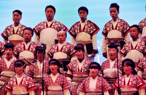 大山走出来的苗族农民合唱团 大山走出来的苗族农民合唱团