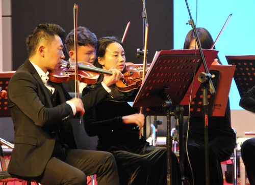 首席小提琴萧瑞光 首席小提琴萧瑞光