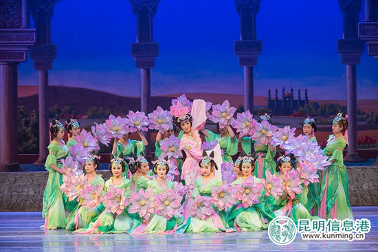 《丝路花雨》剧照