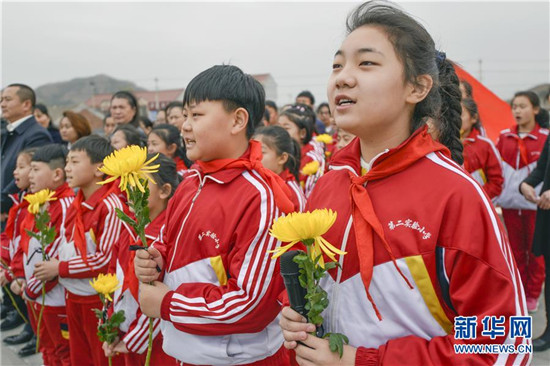清明节前祭英烈