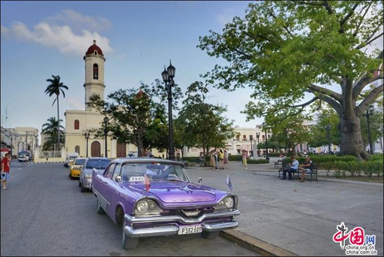 古巴哈瓦那那些世界著名老爷车的故事 古巴哈瓦那那些世界著名老爷车的故事